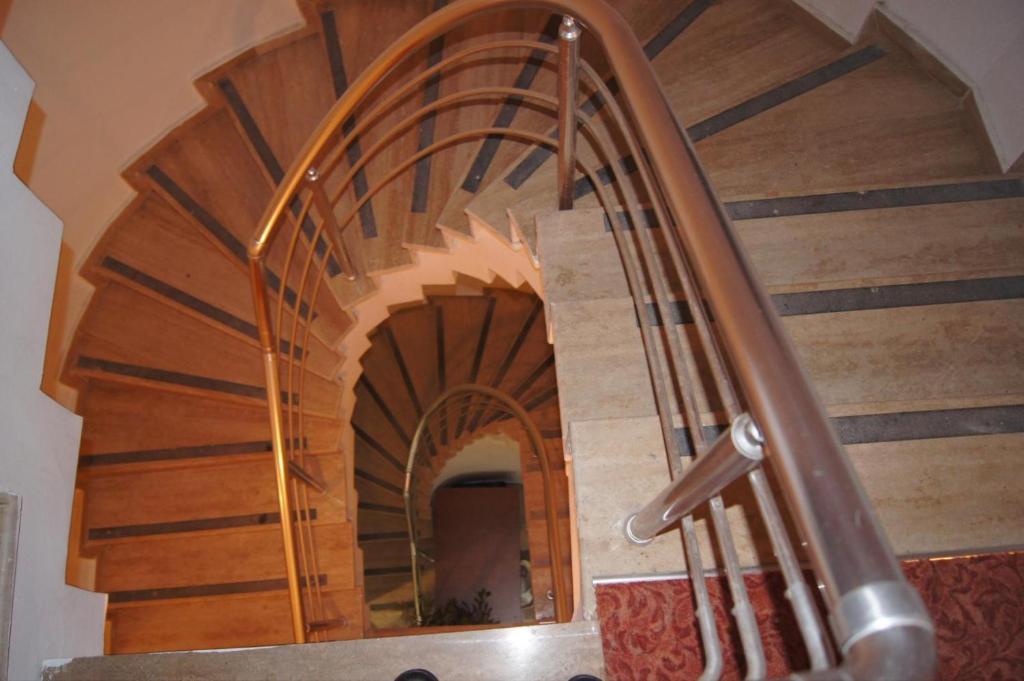 מרמריס George & Dragon Beach Hotel מראה חיצוני תמונה
