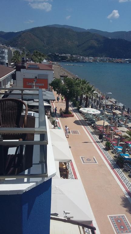 מרמריס George & Dragon Beach Hotel מראה חיצוני תמונה