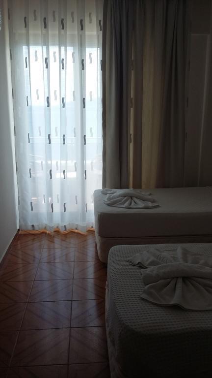 מרמריס George & Dragon Beach Hotel מראה חיצוני תמונה