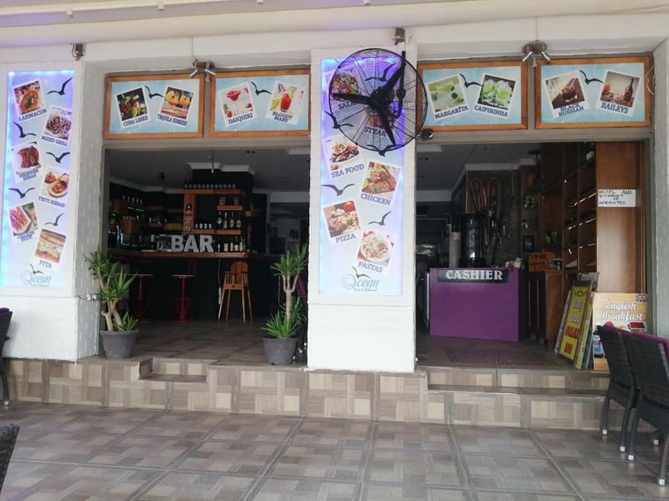 מרמריס George & Dragon Beach Hotel מראה חיצוני תמונה